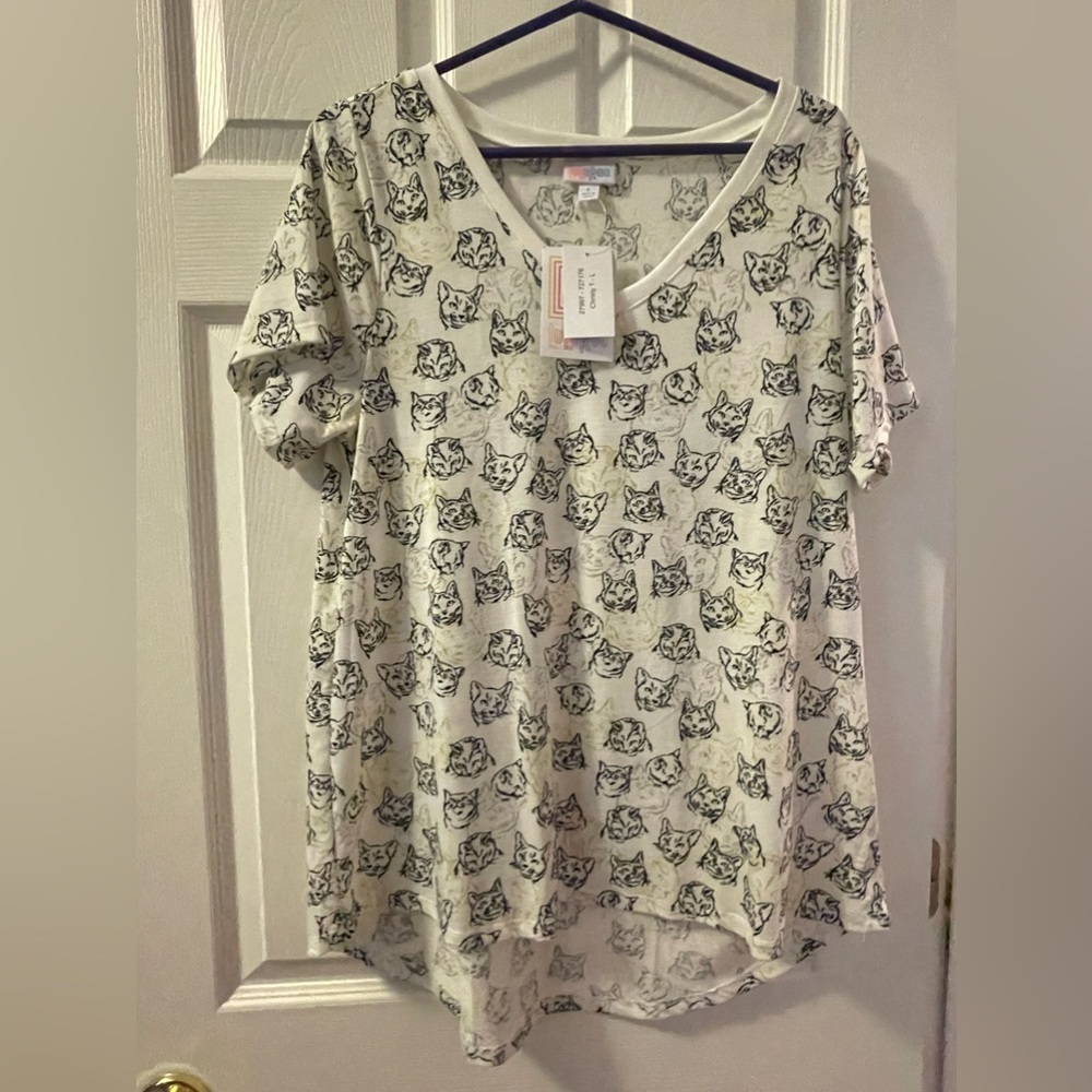 NWT: Lularoe Christy Size L - Wolf Print